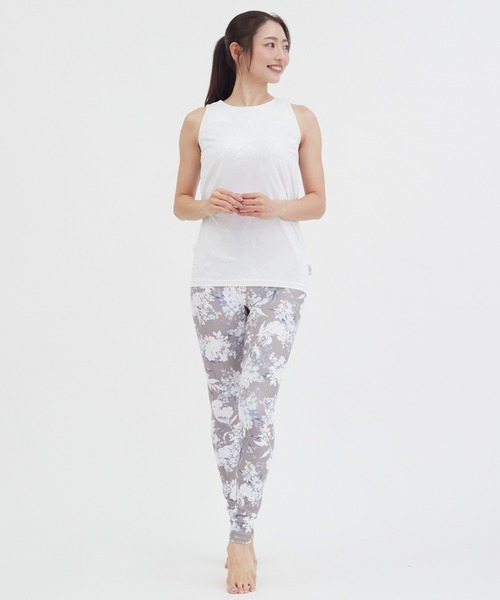 Julier Yoga and Relax(ジュリエヨガアンドリラックス)の「Julier Ecocoベア天竺タンクトップ(その他トップス・レディース・ピンク/ホワイト/ブラック・1/0)」の9枚目の写真