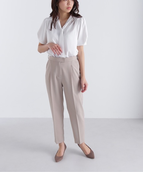 NATURAL BEAUTY BASIC（ナチュラルビューティーベーシック）の「◇＜リネンライクセットアップ＞テーパードパンツ（その他パンツ・レディース・グレイッシュベージュ/チャコールグレー・LARGE/X-SMALL/MEDIUM/SMALL）」の7枚目の写真