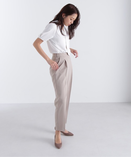 NATURAL BEAUTY BASIC（ナチュラルビューティーベーシック）の「◇＜リネンライクセットアップ＞テーパードパンツ（その他パンツ・レディース・グレイッシュベージュ/チャコールグレー・LARGE/X-SMALL/MEDIUM/SMALL）」の9枚目の写真