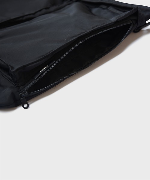 ADAM ET ROPE'（アダムエロペ）の「【FADEN】010 Jonsi / UNISEX（ショルダーバッグ・メンズ・ブラック・FREE）」の10枚目の写真