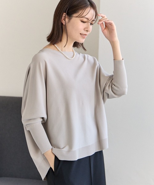 Elura(エルーラ)の「<2024春登場>サラサラタッチボートネックニット(ニット/セーター・レディース・ブルー系その他3/レッド/オフホワイト/ブラック/ボルドー/グリーン系その他4/ブルー/グリーン/ネイビー/ピンク系その他7/レッド系その他5/ブルー系その他5/ブラウン系その他2/ラベンダー/ライトイエロー/ライトベージュ/マスタード・LARGE/MEDIUM/SMALL)」の5枚目の写真