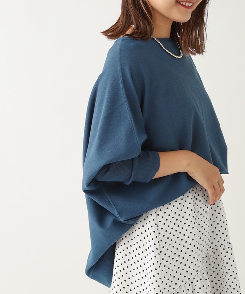 Elura(エルーラ)の「<2024春登場>サラサラタッチボートネックニット(ニット/セーター・レディース・ブルー系その他3/レッド/オフホワイト/ブラック/ボルドー/グリーン系その他4/ブルー/グリーン/ネイビー/ピンク系その他7/レッド系その他5/ブルー系その他5/ブラウン系その他2/ラベンダー/ライトイエロー/ライトベージュ/マスタード・LARGE/MEDIUM/SMALL)」の9枚目の写真