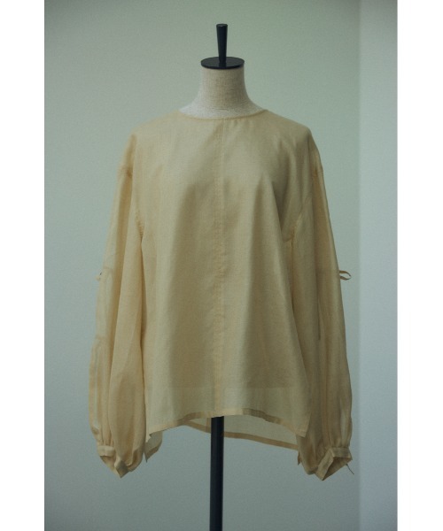 BLACK BY MOUSSY(ブラックバイマウジー)の「sheer blouse(シアーブラウス)(シャツ/ブラウス・レディース・ホワイト/ライトベージュ/グリーン・FREE)」の2枚目の写真