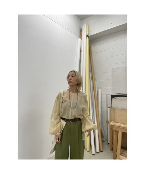 BLACK BY MOUSSY(ブラックバイマウジー)の「sheer blouse(シアーブラウス)(シャツ/ブラウス・レディース・ホワイト/ライトベージュ/グリーン・FREE)」の9枚目の写真