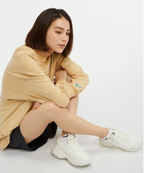 NIKE（ナイキ）の「ナイキ スポーツウェア ウィメンズ ロングスリーブ トップ / Nike Sportswear Women's Long-Sleeve Top＜XS-2XL 展開＞（Tシャツ/カットソー・レディース・ブラウン系その他2/ブラック/クリーム・XS/S/2XL/L/M/XL）」の20枚目の写真