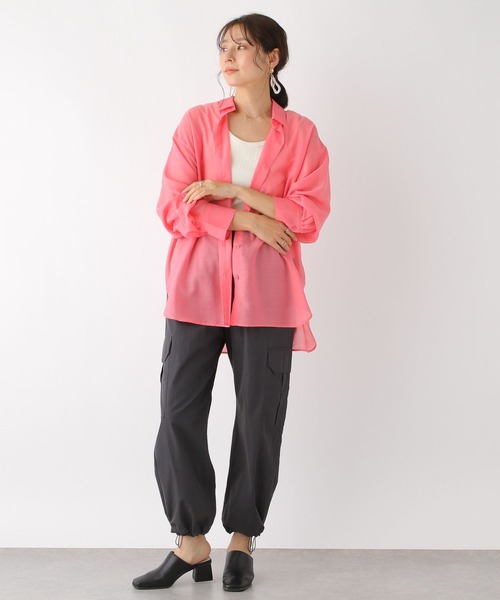 LEPSIM(レプシィム)の「アソートシアー長袖シャツ 177298(シャツ/ブラウス・レディース・ブラック/ベージュ/ピンク/オフホワイト/イエロー/ブルー・FREE)」の17枚目の写真