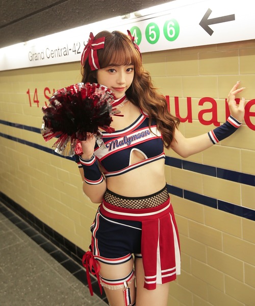 Malymoon（マリームーン）の「美脚チアコスチューム《ハロウィンコスプレ10点セット》（コスチューム/パーティーグッズ・レディース・ブルー/レッド・FREE）」の12枚目の写真