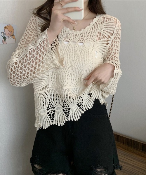 Sibra(シブラ)の「透かし編みトップス(シャツ/ブラウス・レディース・ベージュ/ホワイト・M)」の3枚目の写真