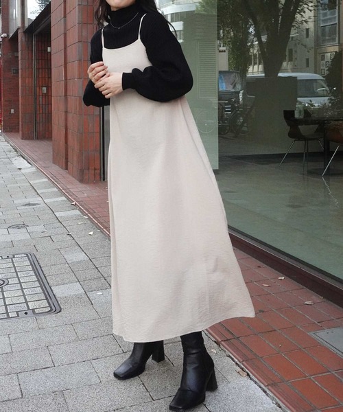 CORNERS（コーナーズ）の「バックギャザーキャミワンピース（ワンピース・レディース・グリーン/オレンジ/ブラック/ライトベージュ/チャコールグレー・M）」の17枚目の写真