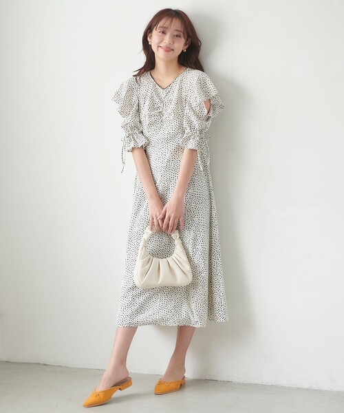 Feroux(フェルゥ)の「【洗える】ショルダーオープンドット ワンピース(ワンピース・レディース・ホワイト系5/ブラック系5・F)」の9枚目の写真