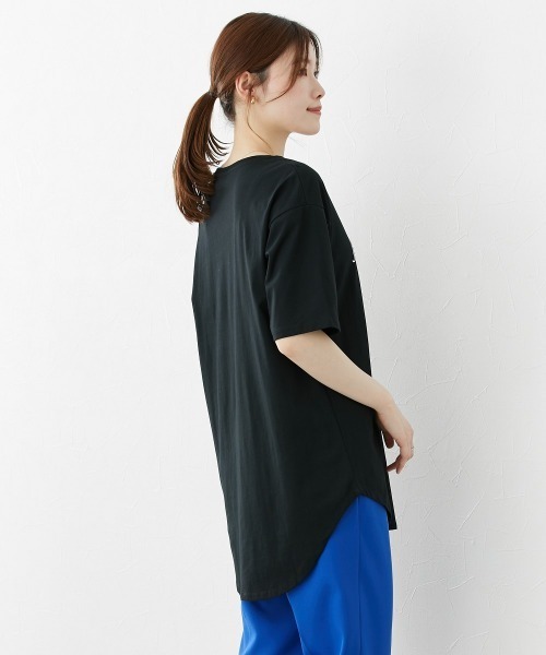 nissen（ニッセン）の「裾ラウンドロゴプリントＴシャツ【接触冷感・ＵＶカット】（Tシャツ/カットソー・レディース・ブルー/アイボリー/ブラック・LL/M/L）」の13枚目の写真