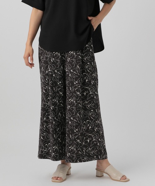 Elura（エルーラ）の「サラサラサマーワイドパンツ（その他パンツ・レディース・ネイビー/ホワイト/ブラック/グリーン系その他4/グリーン系その他/ダークネイビー/ブラック系その他/カーキ/ブルー系その他6/グレー系その他7・SMALL/LARGE/MEDIUM）」の6枚目の写真