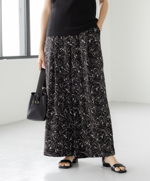 Elura（エルーラ）の「サラサラサマーワイドパンツ（その他パンツ・レディース・ネイビー/ホワイト/ブラック/グリーン系その他4/グリーン系その他/ダークネイビー/ブラック系その他/カーキ/ブルー系その他6/グレー系その他7・SMALL/LARGE/MEDIUM）」の14枚目の写真