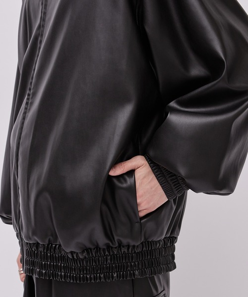 新品タグ付き✨Lui's フェイクレザーブルゾン ブラック FREE 新品タグ付き✨Lui's フェイクレザーブルゾン ブラック FREE