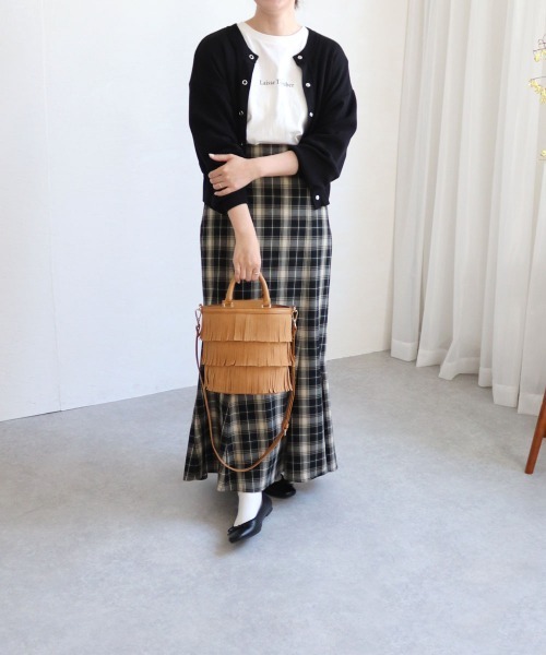 MIAN (ミアン)の「フリンジ2wayトートバッグ(トートバッグ・レディース・グレイッシュベージュ/グリーン/チャコールグレー/キャメル・FREE)」の11枚目の写真