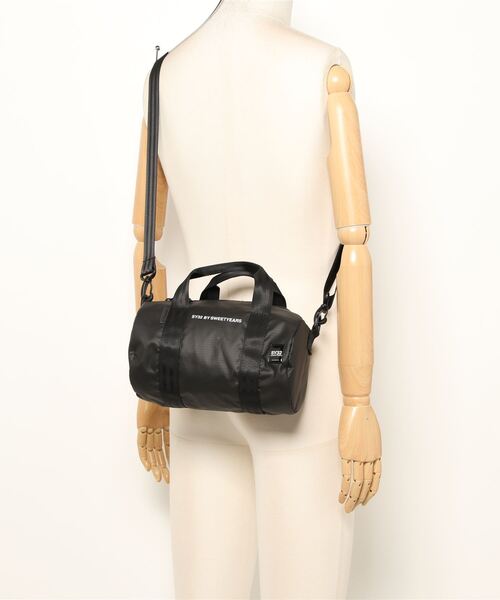 SY32 by SWEET YEARS（エスワイサーティトゥバイスィートイヤーズ）の「【SY32 by SWEET YEARS】MINI DRUM BAG（ドラムバッグ・レディース・ブラック・FREE）」の3枚目の写真