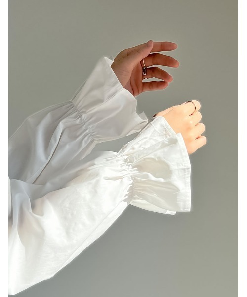 Re:EDIT（リエディ）の「オーバーサイズビッグフリルブラウス（シャツ/ブラウス・レディース・ブラック/ホワイト/パープル・MEDIUM/LARGE）」の10枚目の写真