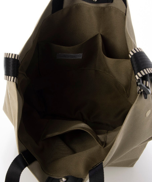 cache cache（カシュ カシュ）の「カシュカシュ cachecache / ドット刺繍ナイロン2wayショルダー（ショルダーバッグ・レディース・ブラック/ベージュ/グリーン/ダークグレー/ブルー/ライトグレー/アイボリー/チョコ・FREE）」の15枚目の写真