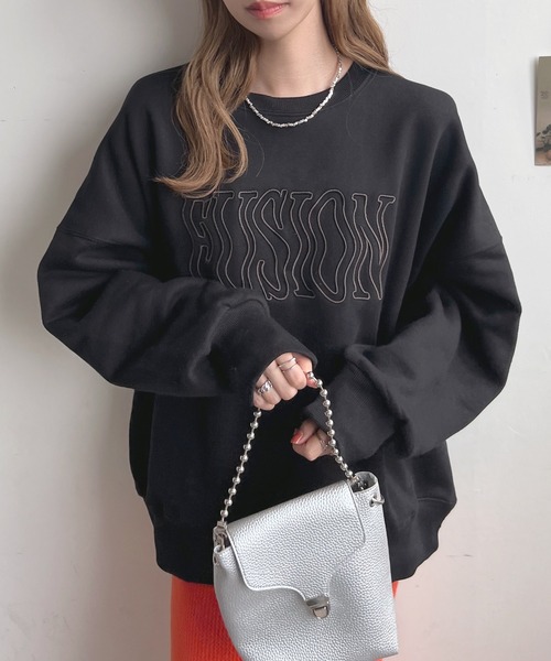 Futier land(フューティアランド)の「裏起毛ウェーブロゴ厚盛刺繍BIGプルオーバー(スウェット・レディース・アイボリー/ブラック/グリーン系その他/ブルーグレー・FREE)」の3枚目の写真