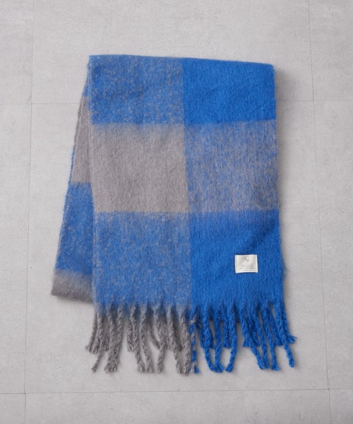 CIAOPANIC TYPY（チャオパニックティピー）の「洗える静電気防止フリンジマフラー《チェック》（マフラー・メンズ・グリーン/ブルー・ONE SIZE）」の6枚目の写真