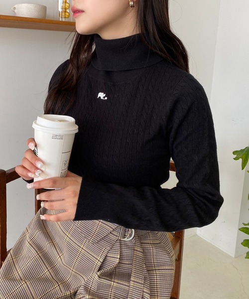 one after another NICE CLAUP(ワンアフターアナザーナイスクラップ)の「刺しゅうケーブルハイネックニット(ニット/セーター・レディース・グレー/ブラック/レッド/オフホワイト・FREE)」の12枚目の写真