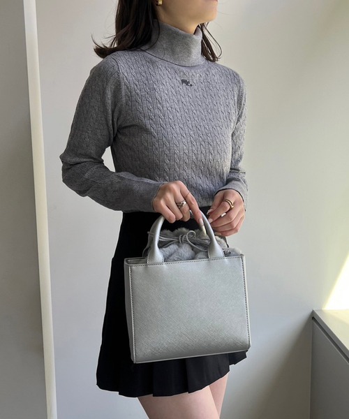 one after another NICE CLAUP(ワンアフターアナザーナイスクラップ)の「刺しゅうケーブルハイネックニット(ニット/セーター・レディース・グレー/ブラック/レッド/オフホワイト・FREE)」の19枚目の写真