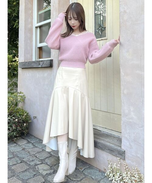dazzlin(ダズリン)の「フェイクレザーエレガントナロースカート(スカート・レディース・ブラック/ベージュ・SMALL/MEDIUM)」の12枚目の写真