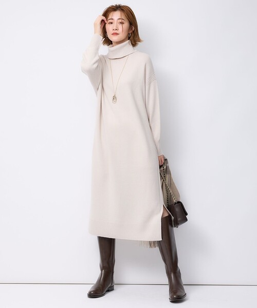 23区(ニジュウサンク)の「【洗える】ウールカシミヤ タートルネック ニットワンピース(ワンピース・レディース・ベージュ系/ブラック系/ライトグレー系・38)」の9枚目の写真
