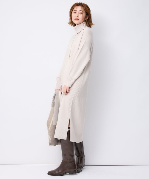 23区(ニジュウサンク)の「【洗える】ウールカシミヤ タートルネック ニットワンピース(ワンピース・レディース・ベージュ系/ブラック系/ライトグレー系・38)」の10枚目の写真