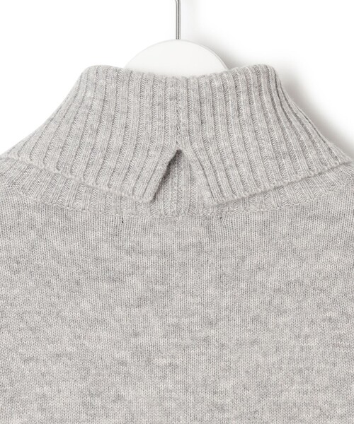 23区(ニジュウサンク)の「【洗える】ウールカシミヤ タートルネック ニットワンピース(ワンピース・レディース・ベージュ系/ブラック系/ライトグレー系・38)」の20枚目の写真