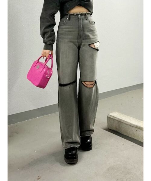 EVRIS（エヴリス）の「カットデザインハイウエストデニムパンツ【セットアップ着用可能】（デニムパンツ・レディース・インディゴブルー/ブルー/ブラック/ピンク・SMALL/MEDIUM）」の20枚目の写真