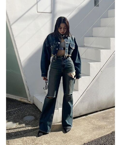 EVRIS（エヴリス）の「カットデザインハイウエストデニムパンツ【セットアップ着用可能】（デニムパンツ・レディース・インディゴブルー/ブルー/ブラック/ピンク・SMALL/MEDIUM）」の6枚目の写真