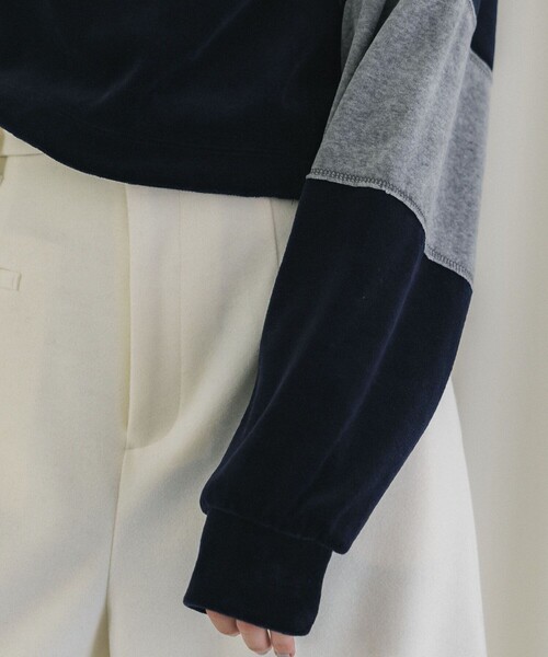 PUBLIC TOKYO（パブリックトウキョウ）の「ベロアクロップドラガーシャツ（Tシャツ/カットソー・レディース・カーキ/ネイビー・FREE）」の11枚目の写真