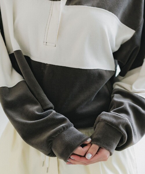 PUBLIC TOKYO（パブリックトウキョウ）の「ベロアクロップドラガーシャツ（Tシャツ/カットソー・レディース・カーキ/ネイビー・FREE）」の20枚目の写真