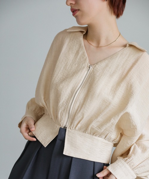 select MOCA(セレクトモカ)の「【ZOZO限定】リネンライクシアーフロントジップショートシャツ(シャツ/ブラウス・レディース・ネイビー/ベージュ/オフホワイト・FREE)」の7枚目の写真
