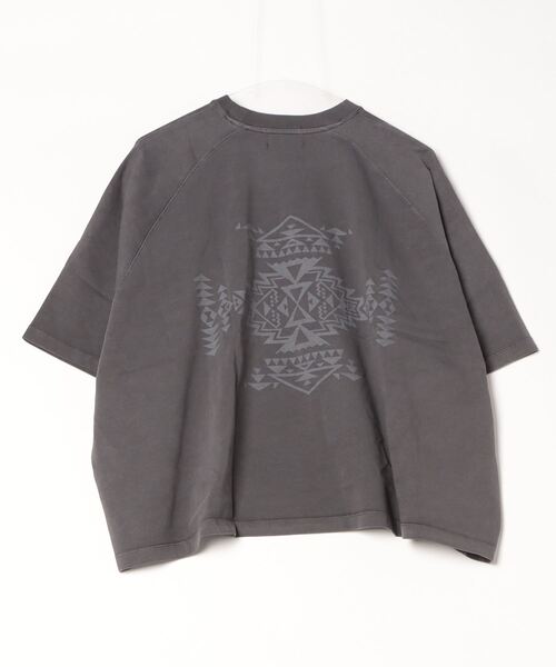 PENDLETON（ペンドルトン）の「ピグメントダイスプリットラグランワイドティー（Tシャツ/カットソー・レディース・チャコール/グレー系その他2/イエロー系その他2・ONESIZE）」の4枚目の写真