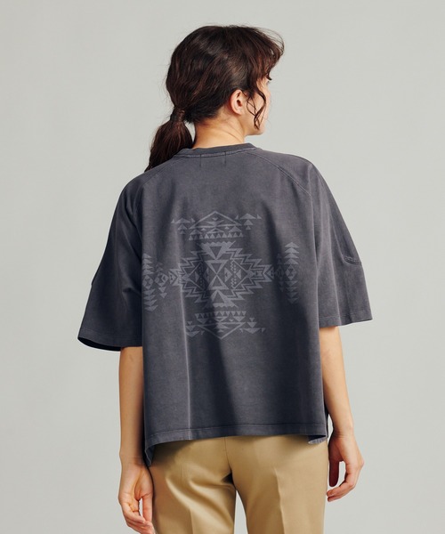 PENDLETON（ペンドルトン）の「ピグメントダイスプリットラグランワイドティー（Tシャツ/カットソー・レディース・チャコール/グレー系その他2/イエロー系その他2・ONESIZE）」の2枚目の写真