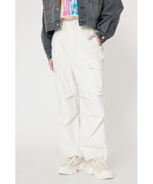 RODEO CROWNS WIDE BOWL（ロデオクラウンズワイドボウル）の「ドロストカーゴパンツ（カーゴパンツ・レディース・カーキ/ライトピンク/オフホワイト/ライトグレー・FREE）」の2枚目の写真