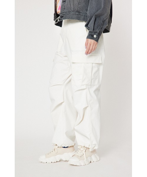 RODEO CROWNS WIDE BOWL（ロデオクラウンズワイドボウル）の「ドロストカーゴパンツ（カーゴパンツ・レディース・カーキ/ライトピンク/オフホワイト/ライトグレー・FREE）」の13枚目の写真