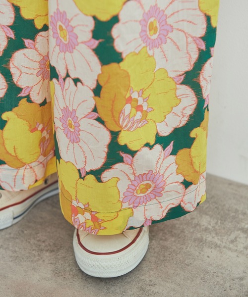 Dot&Stripes CHILD WOMAN(ドットアンドストライプス チャイルドウーマン)の「【WEB別注】リバティ イカット・アネモネ ジャンプスーツ(サロペット/オーバーオール・レディース・グリーン・FREE)」の19枚目の写真