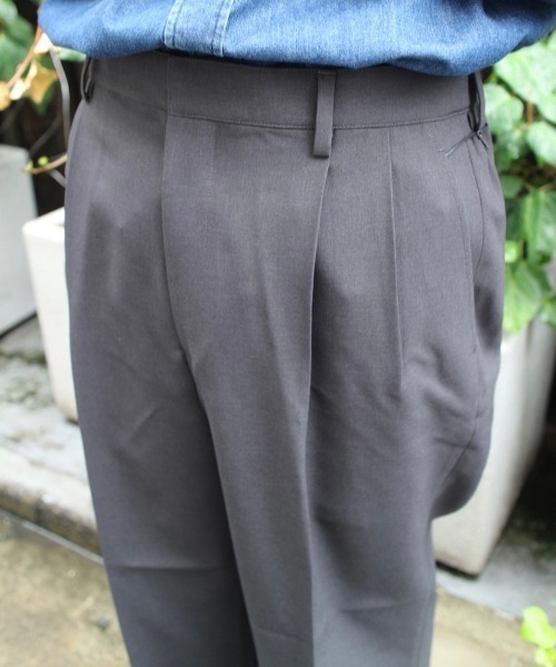 GYMPHLEX(ジムフレックス)の「GYMPHLEX/ジムフレックス 2タック ストレートパンツ 2TUCK STRAIGHT PANTS E0152 PTR(スラックス・メンズ・ダークネイビー/チャコールグレー・L)」の6枚目の写真