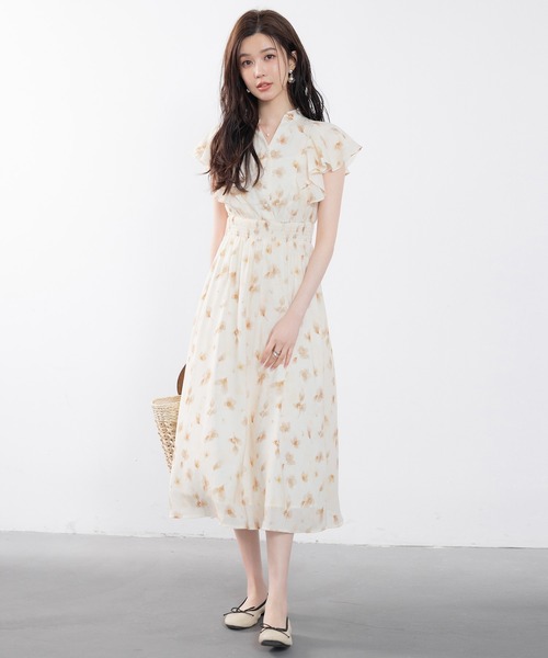 SAISON DE PAPILLON(セゾンドパピヨン)の「ウエストシャーリング花柄ワンピース(ワンピース・レディース・ピンク/ベージュ・S/M/L)」の8枚目の写真