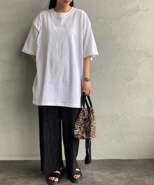 HANES（ヘインズ）の「【WEB限定】[HANES/ヘインズ] BEEFY ビックサイズ(XXL,XXXL) ショートスリーブパックTシャツ（Tシャツ/カットソー・レディース・ブラック/ホワイト・3XL/XXL）」の3枚目の写真