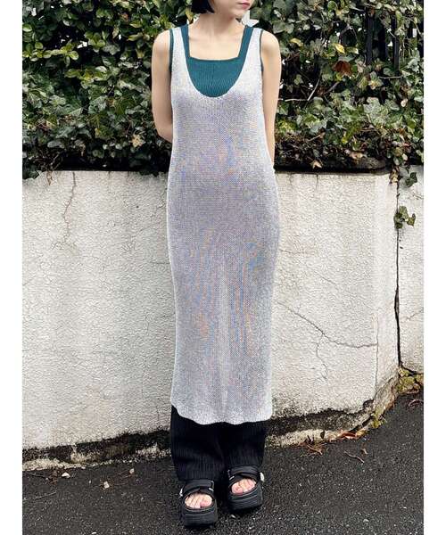 MURUA(ムルーア)の「メタリックメッシュロングワンピース(ワンピース・レディース・グリーン/シルバー・FREE)」の1枚目の写真