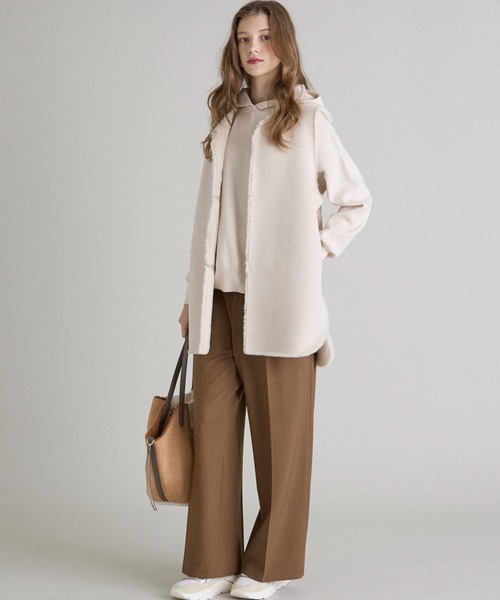 INED CLARO（イネドクラロ）の「リバーシブルフェイクムートンジレ（ブルゾン・レディース・アイボリー/グレー/モカ・フリー）」の22枚目の写真