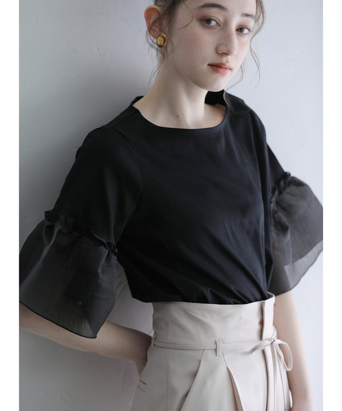 La TOTALITE(ラトータリテ)の「ボイルギャザースリーブカットソー(Tシャツ/カットソー・レディース・ホワイト/ブラック・FREE)」の2枚目の写真