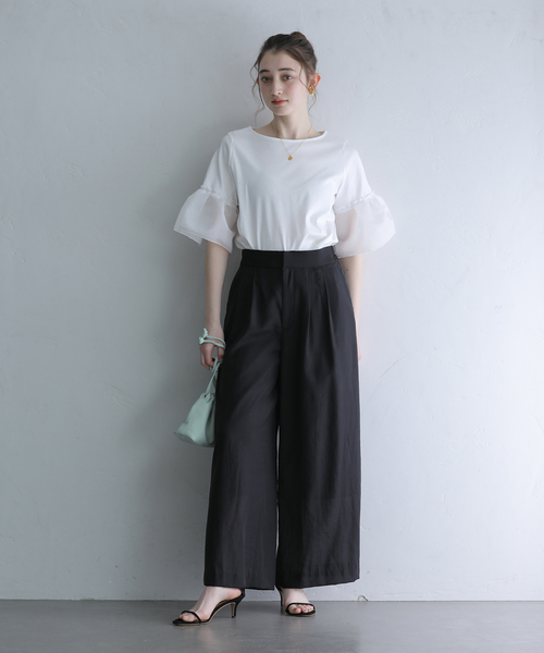 La TOTALITE(ラトータリテ)の「ボイルギャザースリーブカットソー(Tシャツ/カットソー・レディース・ホワイト/ブラック・FREE)」の7枚目の写真