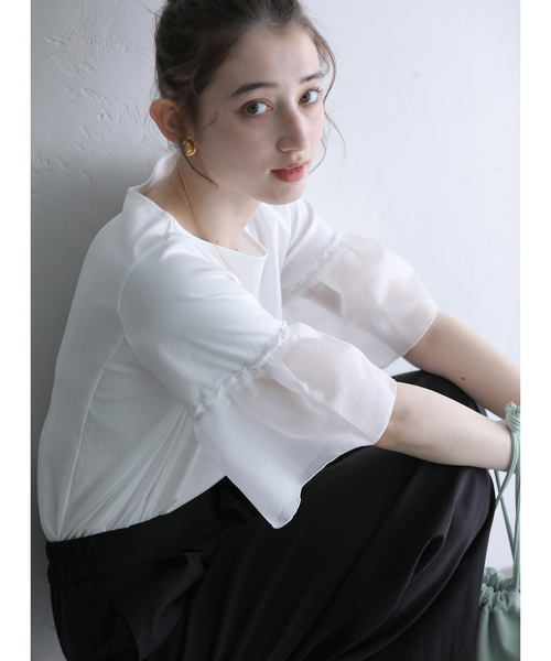 La TOTALITE(ラトータリテ)の「ボイルギャザースリーブカットソー(Tシャツ/カットソー・レディース・ホワイト/ブラック・FREE)」の9枚目の写真