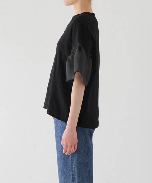 La TOTALITE(ラトータリテ)の「ボイルギャザースリーブカットソー(Tシャツ/カットソー・レディース・ホワイト/ブラック・FREE)」の12枚目の写真