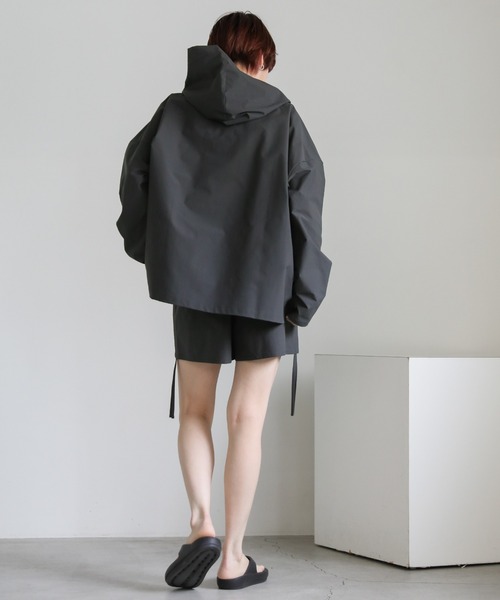 select MOCA（セレクトモカ）の「【UVカット / 水陸両用】ラッシュガードパーカー（パーカー・レディース・ベージュ/ブラック・FREE）」の13枚目の写真